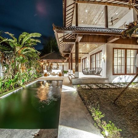 Putri Salju Villa By Evdekimi Ubud Exteriör bild